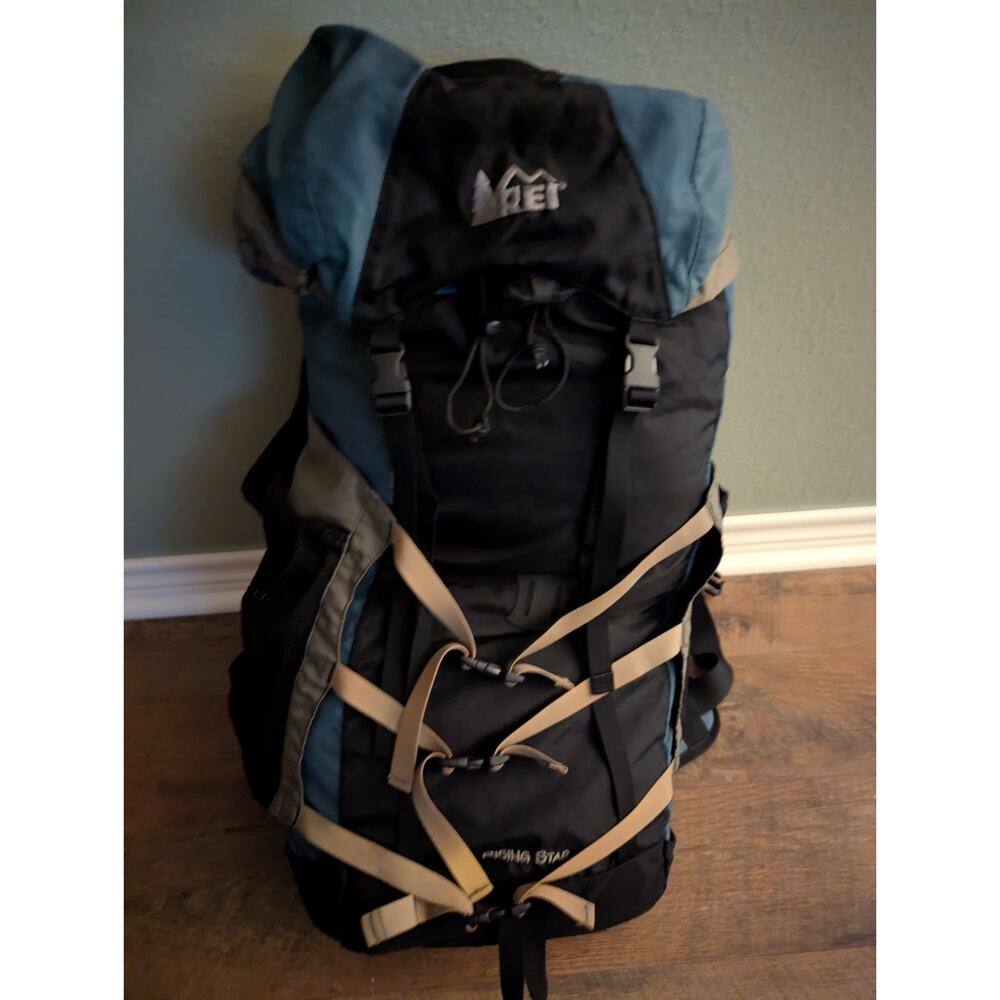 REI Rising Star Backpack, Clean,All Straps Intact - Picture 8 of 8